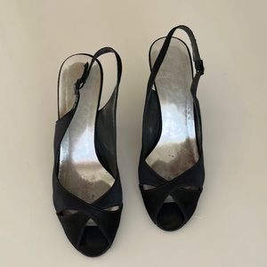 Stuart Weitzman Black Brushed Satin Slingback Heels Sz 8.5 EXCELLENT